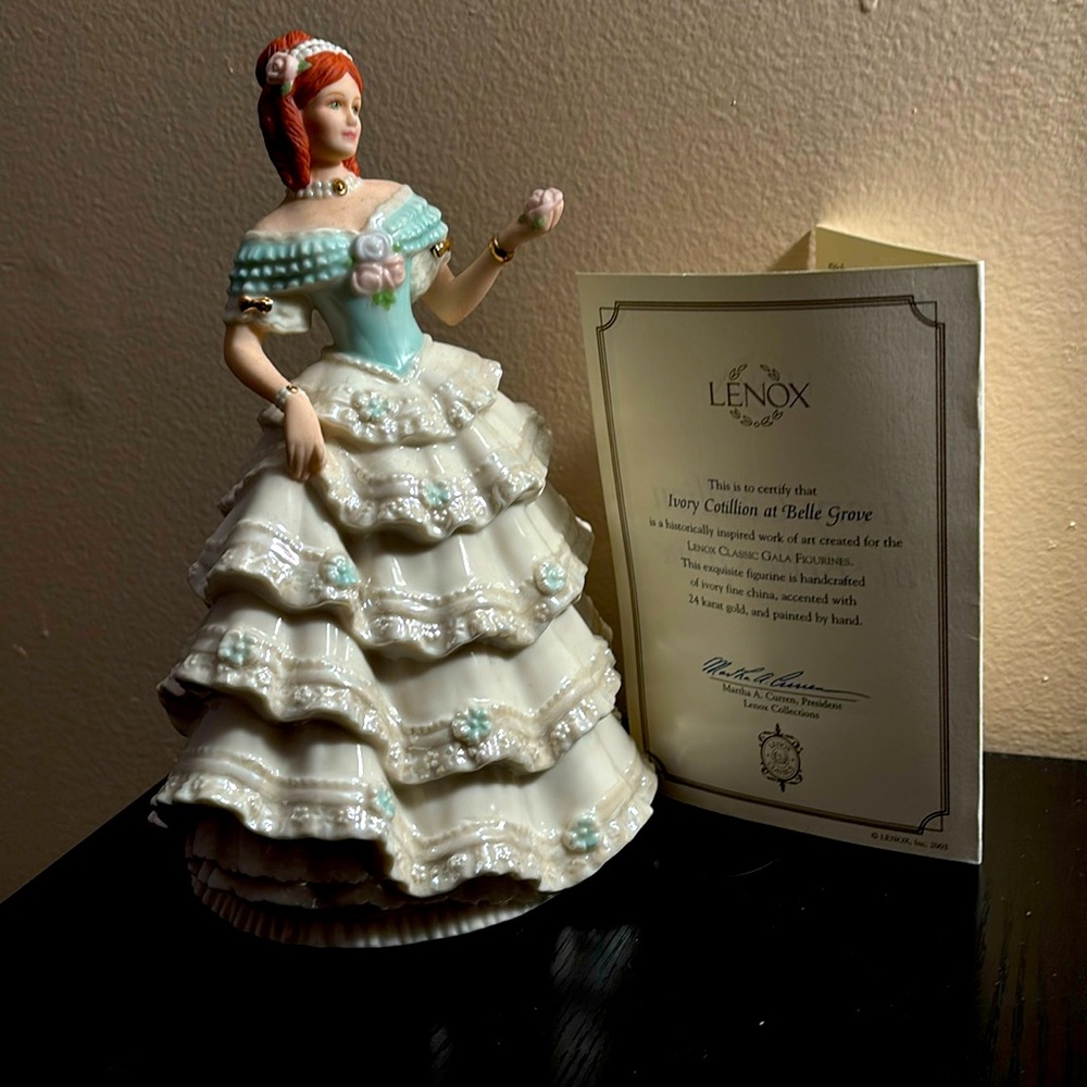 LENOX Ivory Cotillion at Belle Grove